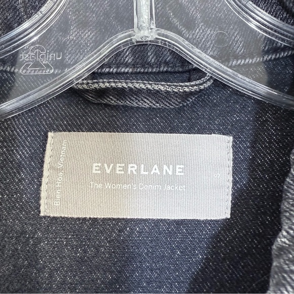 EVERLANE The Women’s Denim Jean Jacket S Washed Black Gray Minimalist 90s Boho - Picture 10 of 16